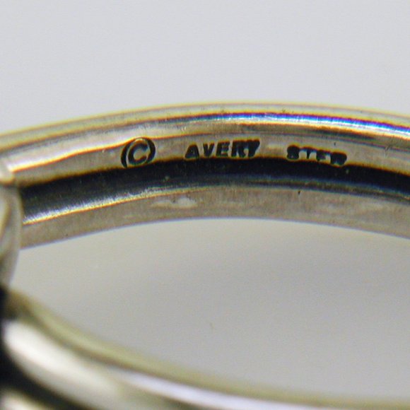 James Avery Sterling Lover's Knot Ring Size 9 - Picture 5 of 6